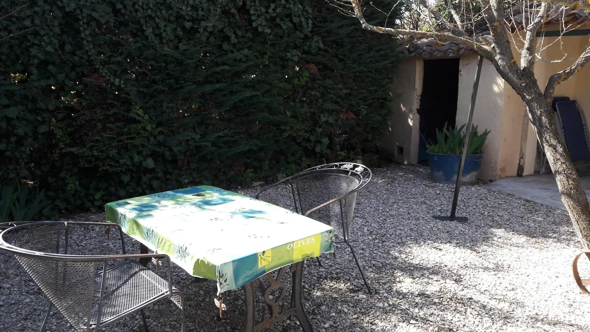 Le Portail Vert Villes-sur-Auzon Apartment